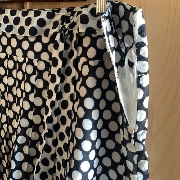 Womens pleated polka dot skirt from Alfani size 14 - Picture 3 of 9